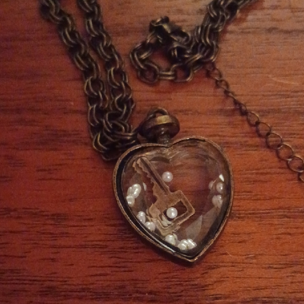 Vintage-Inspired Heart Necklace with Key and Pearls
